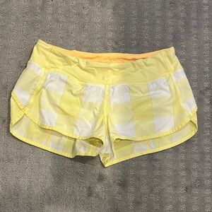 Lululemon Speed Up Low Rise 2.5” lined Shorts